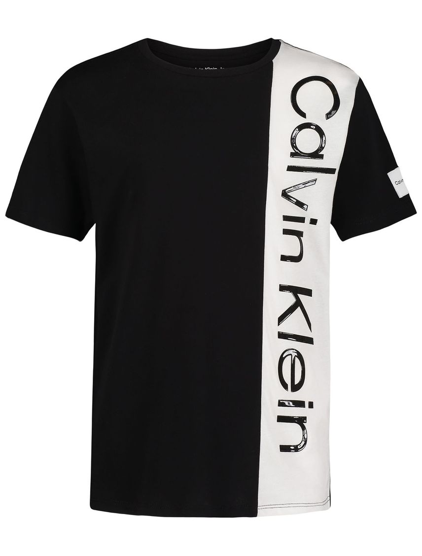 Remera con franja vertical en contraste